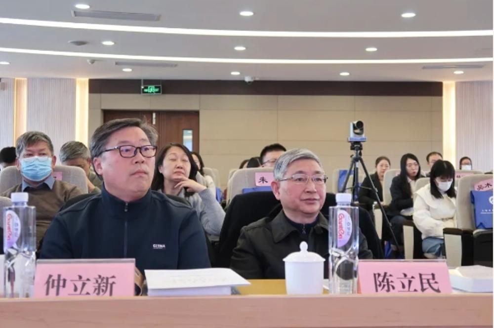 aa783483-bc29-4529-923b-68f8e8029346 aa783483-bc29-4529-923b-68f8e8029346