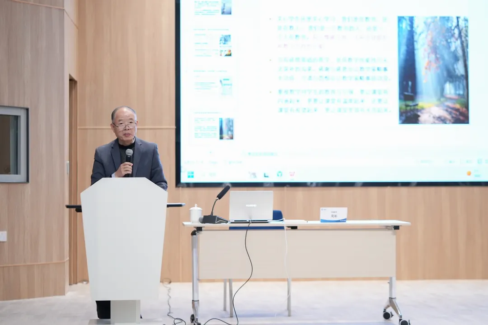 aa767435-f6db-42b4-9d76-b499ef3fa381 aa767435-f6db-42b4-9d76-b499ef3fa381