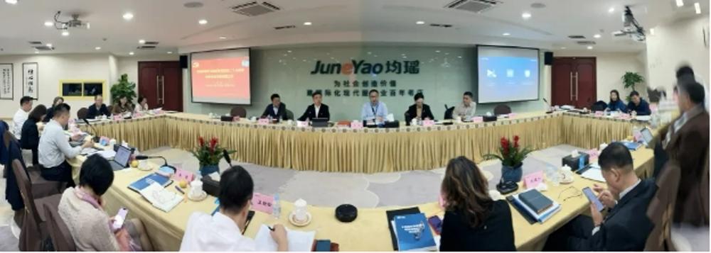 58ef86c3-4cb0-4b93-8c2e-ef2442f760a4 58ef86c3-4cb0-4b93-8c2e-ef2442f760a4