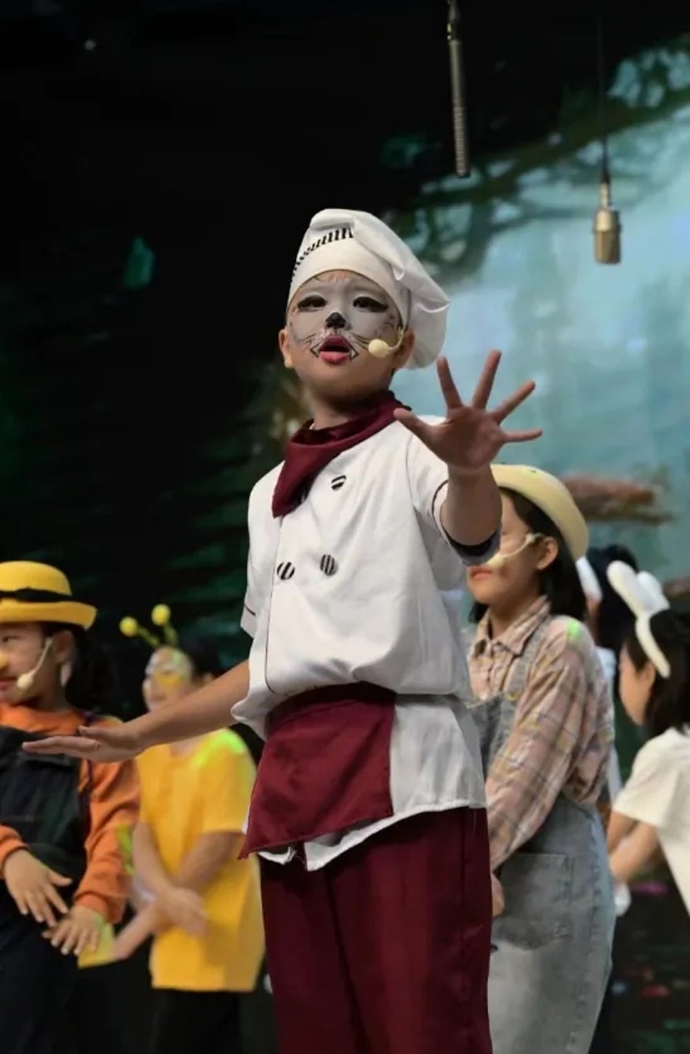 3380f060-fdaa-4582-a408-8027bef4b5a4 3380f060-fdaa-4582-a408-8027bef4b5a4