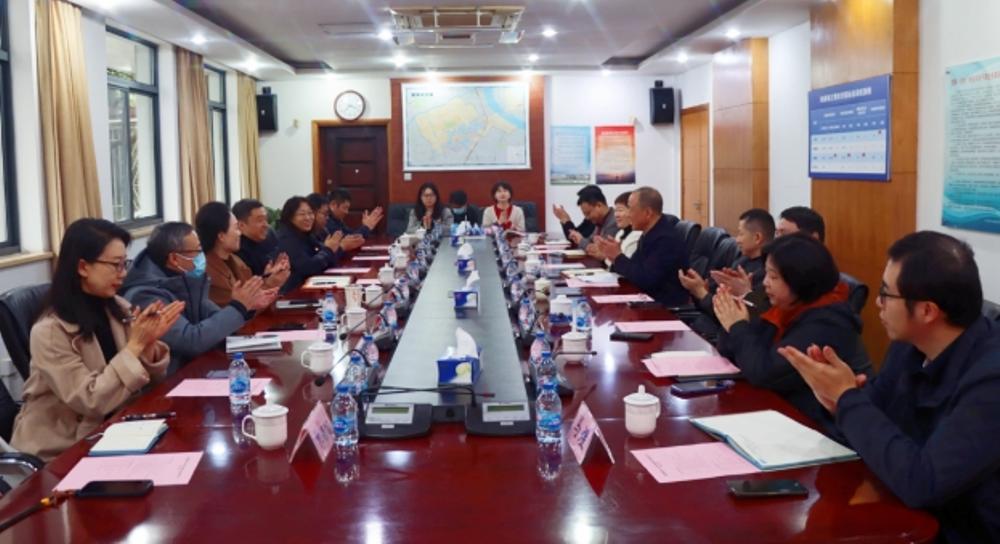 40fddbf0-1a2c-4e5a-8484-f28eb0fec801 40fddbf0-1a2c-4e5a-8484-f28eb0fec801