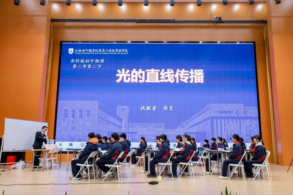 196b0a49-0f3e-4d59-bf22-e63b204eb75c 196b0a49-0f3e-4d59-bf22-e63b204eb75c