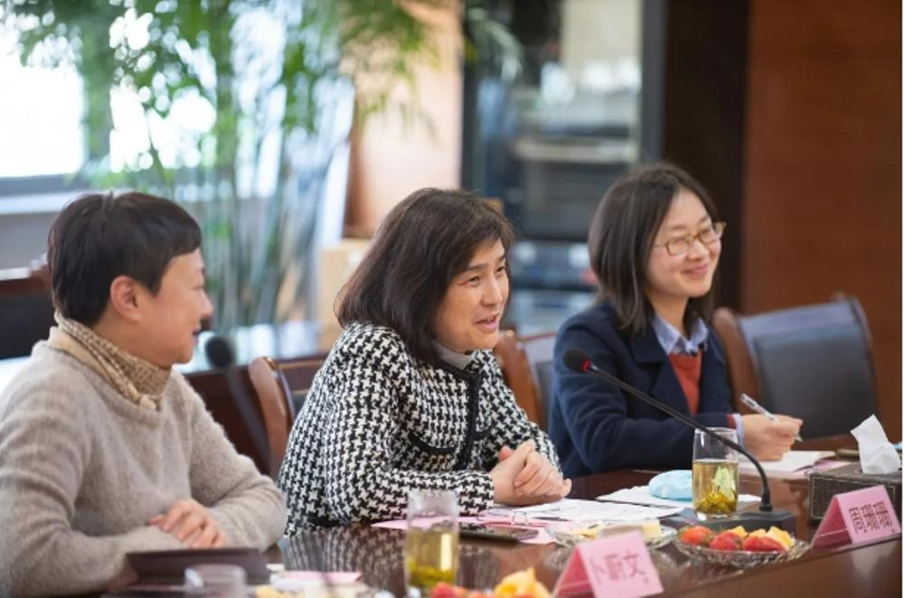 3c28279a-a9ad-495a-a5f4-491e498f1b3d 3c28279a-a9ad-495a-a5f4-491e498f1b3d