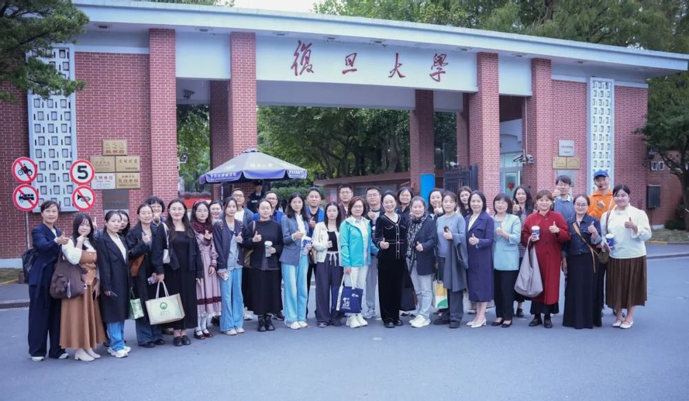 1c1ae461-e18c-456d-8a8a-8a1b6f15896e