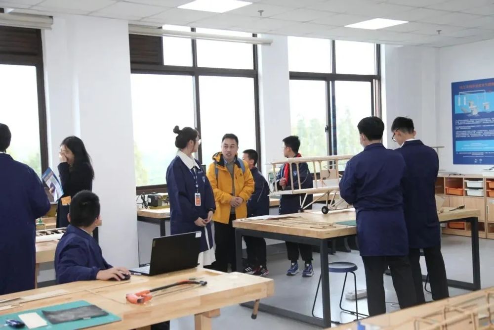 d7962e36-5015-46f1-8bdd-10cc3f4531e3 d7962e36-5015-46f1-8bdd-10cc3f4531e3