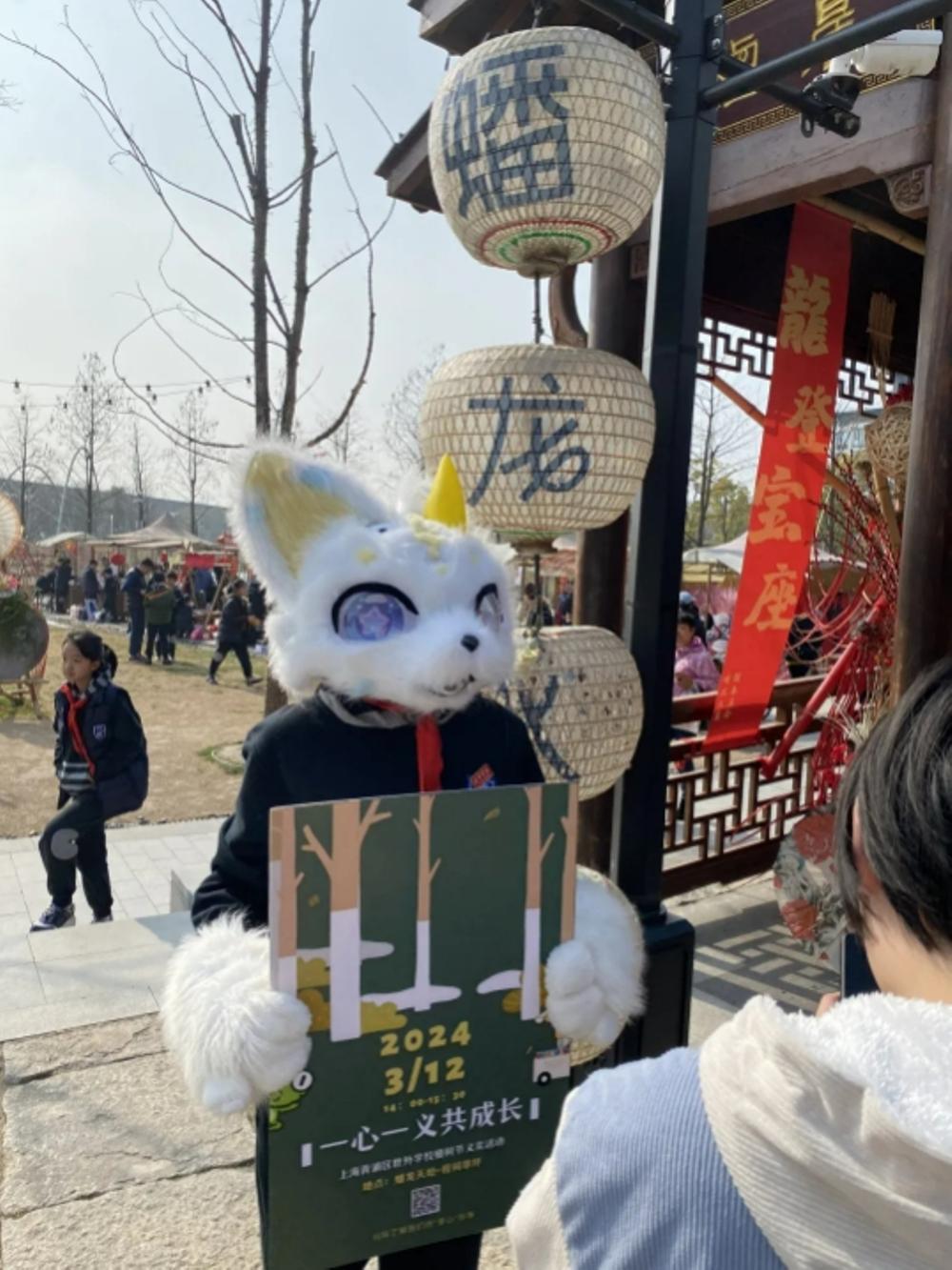 2dff338f-70e1-4722-853a-f2c2d9c36c7a 2dff338f-70e1-4722-853a-f2c2d9c36c7a