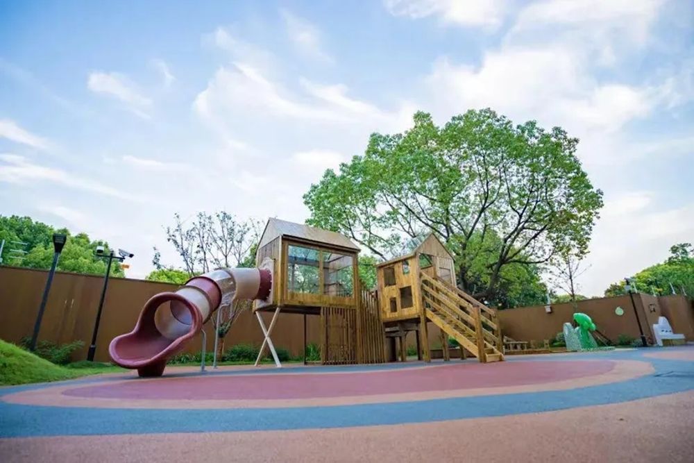 aa126d67-03ba-42c2-a358-88641e083bb4 aa126d67-03ba-42c2-a358-88641e083bb4