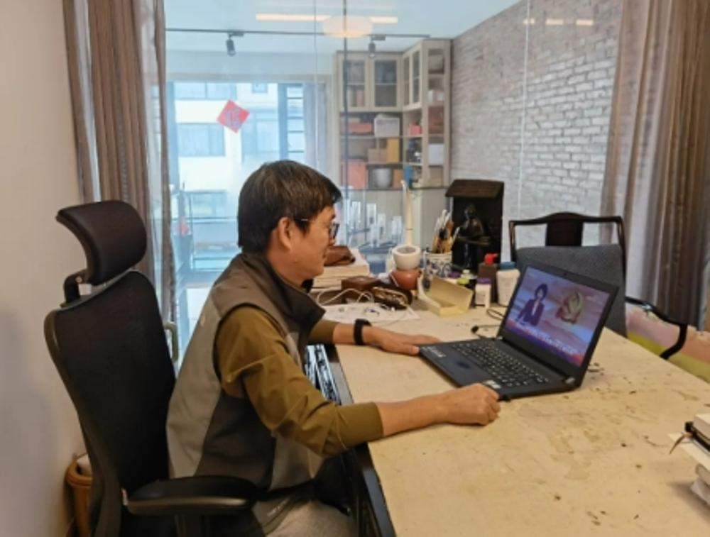 632122cd-dfdb-48ce-8ea6-9f9678f83fc6