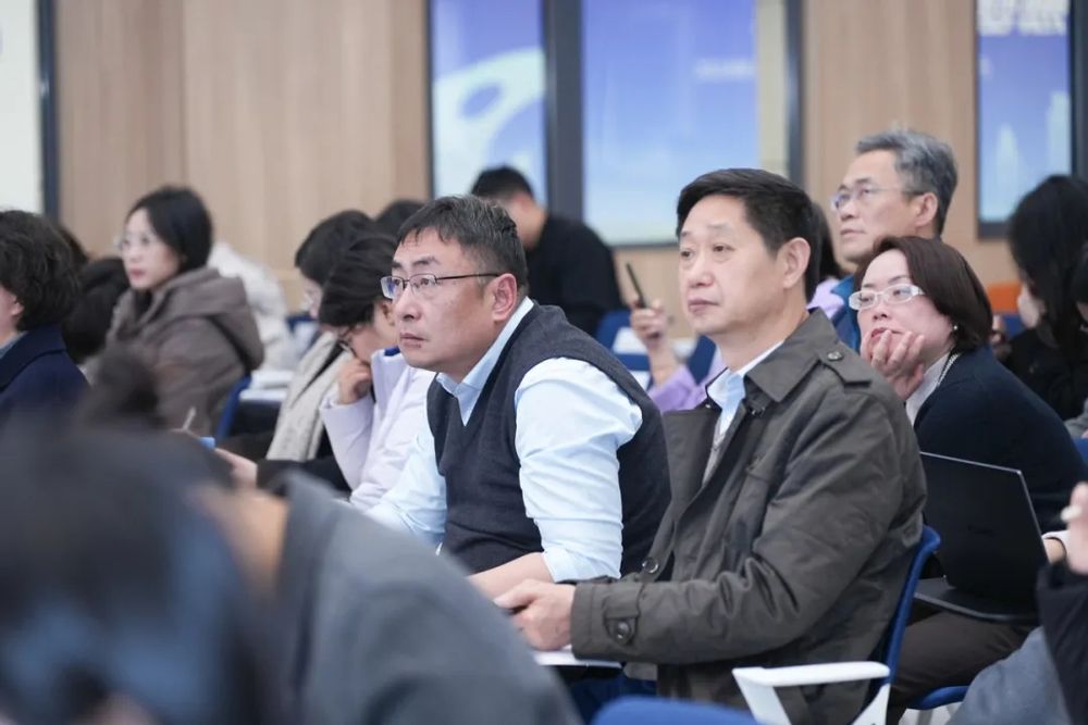 b7991b06-a5bd-4aa3-8566-d1a212d91b59 b7991b06-a5bd-4aa3-8566-d1a212d91b59